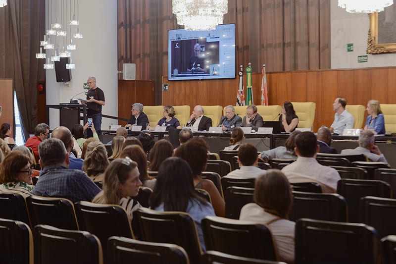 Saúde presta contas à Câmara sobre 2º quadrimestre e aponta ajustes para 2027
