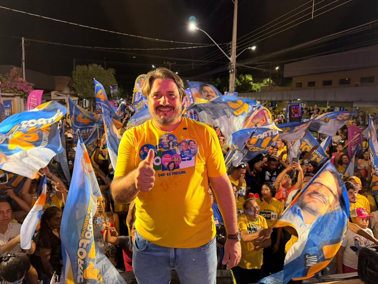 “Jovem Revelação na Política”: Eduardo Fortes ganha destaque em reunião da majoritária em Gurupi