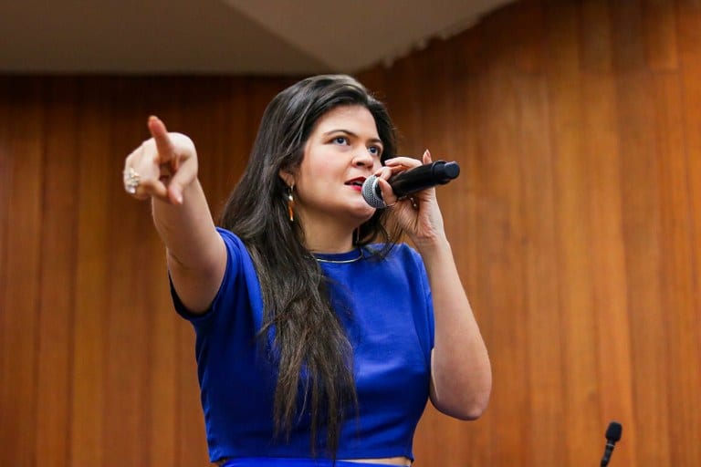 Entenda por que Aava Santiago não foi eleita mesmo com votação expressiva
