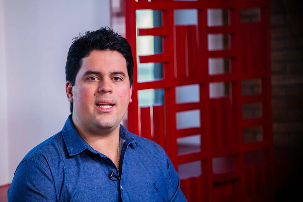 Ex-assessora doa R$ 9,6 mil à campanha de André Fufuca ao Senado