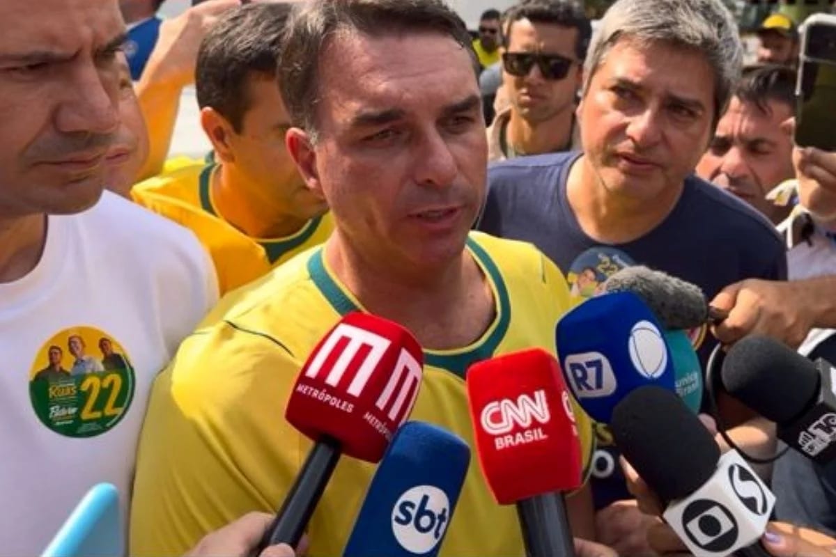 BTG/Nexus: Flávio Bolsonaro (50%) volta a ter mais rejeição que Lula (49%)