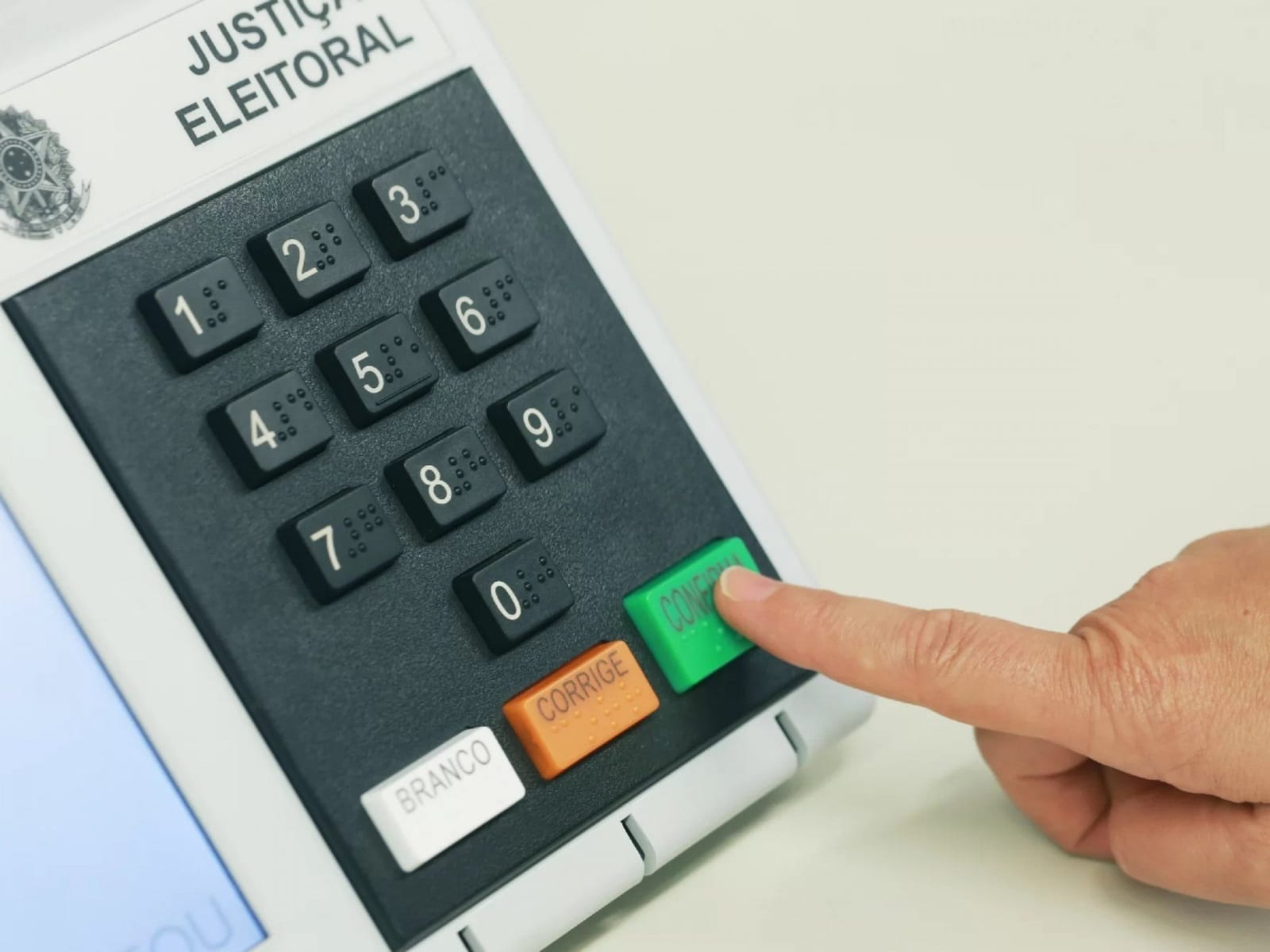 1º turno: 4 de outubro; 2º turno, se houver, em 25 de outubro