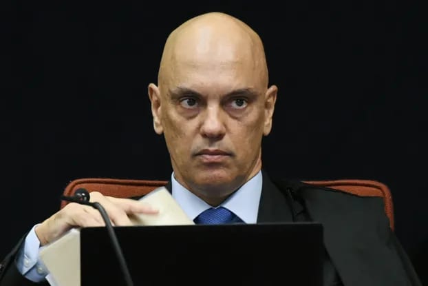 Alexandre de Moraes modificou contrato de R$ 131 milhões entre escritório de sua esposa e Vorcaro