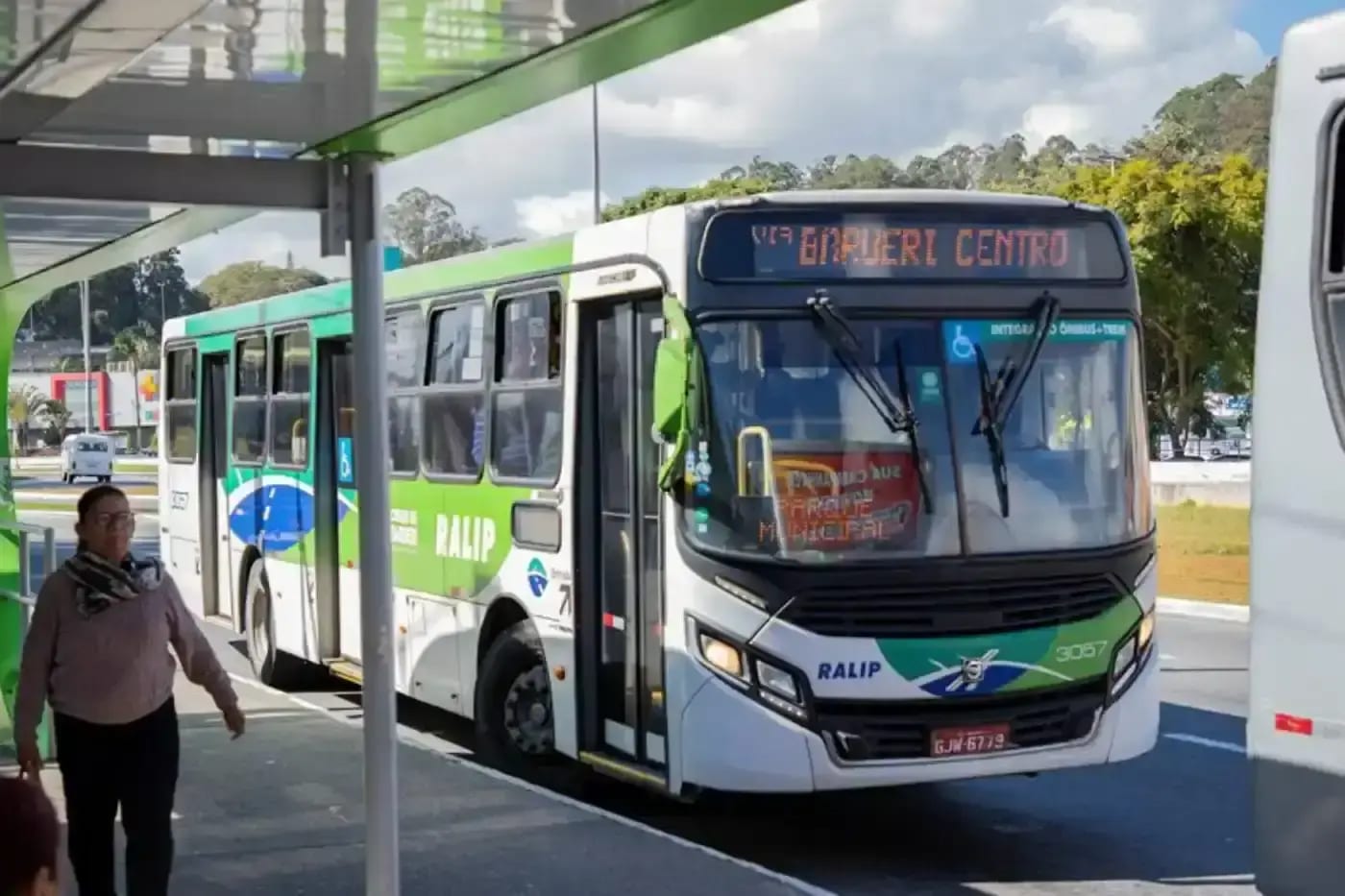 Barueri terá ônibus gratuitos das 6h às 18h no domingo (25) do segundo turno