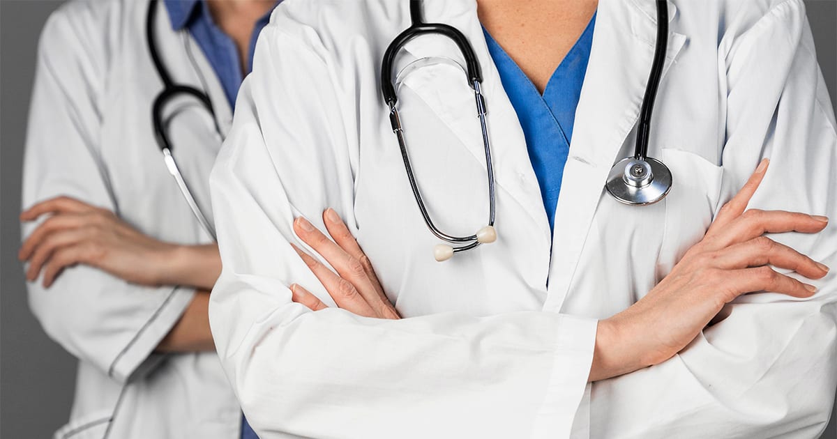 Exame obrigatório para médicos pode contribuir para melhorar a formação