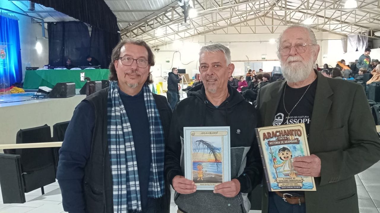 O personagem Arachanito foi a estrela da Feira do Livro de Arambaré