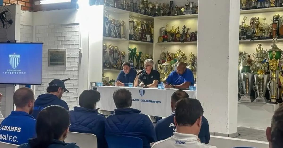 Em Florianópolis, Avaí reduz despesas em R$ 23 milhões e mantém pagamento de dívidas em 2026