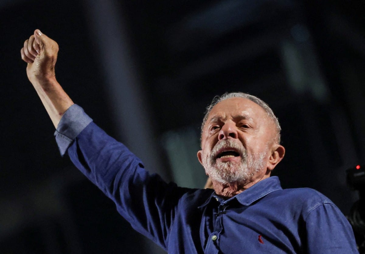 Radicalização do programa e engajamento popular deram vitória a Lula, afirma historiador