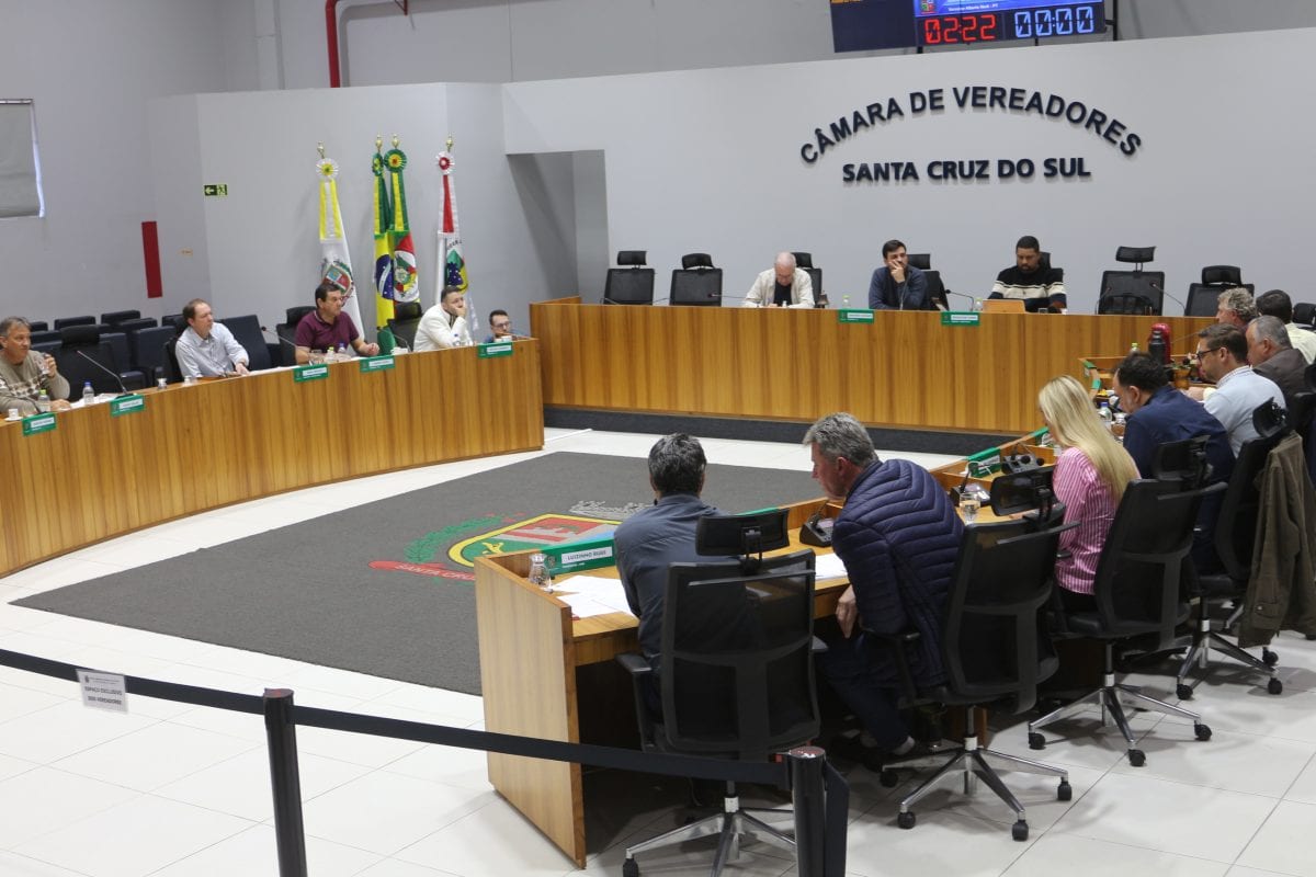 Câmara de Santa Cruz analisa seis projetos na sessão desta segunda