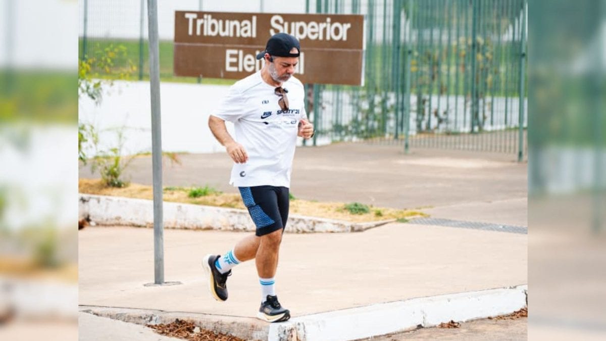 Literalmente em ‘corrida presidencial’, candidato promete correr 42 km todos os dias até TSE reverter decisão que suspen