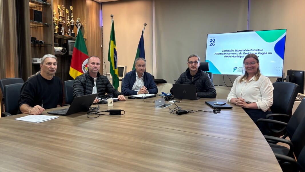 Comissão apresenta relatório final sobre vagas na educação de Passo Fundo