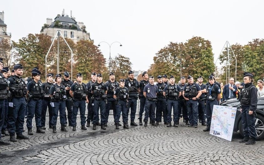 França mobilizará 70 mil policiais para controlar as manifestações: "Seremos inflexíveis com os vândalos"