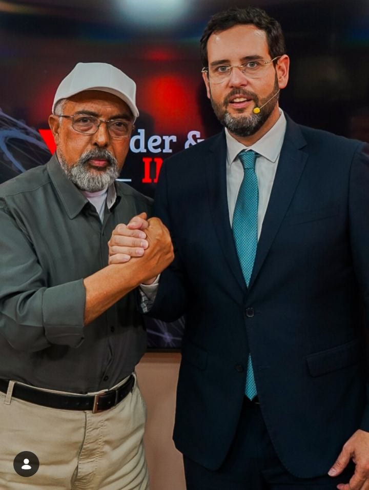 O senador Paulo Paim participou do Poder & Influência em um debate sobre temas de grande relevância para o Brasil.
