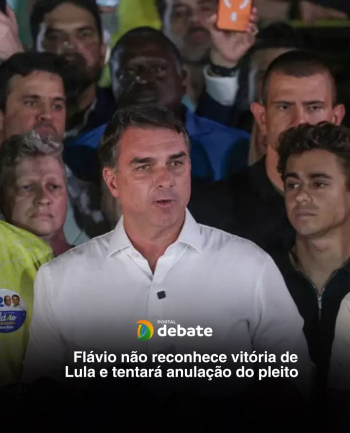 O senador Flávio Bolsonaro (PL), candidato derrotado no segundo turno das eleições presidenciais, anunciou na noite dest