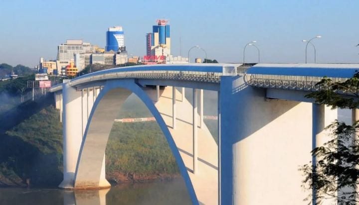 BUSCA DE “COMO MORAR NO PARAGUAI” DISPARA 1.700% NO GOOGLE APÓS ELEIÇÕES