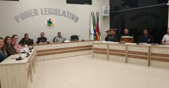 Câmara de Segredo aprova contratações temporárias e R$100 mil para estradas