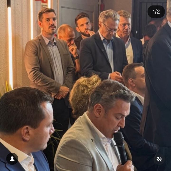Ao lado do Governador do Rio Grande do Sul, Luciano @zucco, na apresentação do novo secretariado do nosso estado.