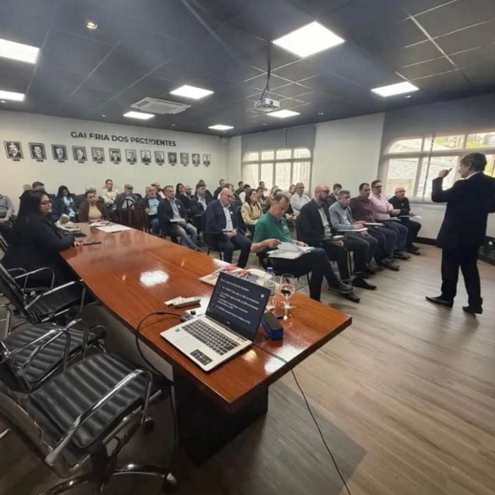 Nova Prata envia representantes a encontro da Amesne em São Marcos