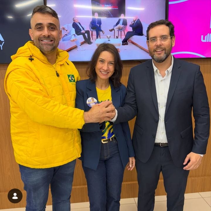 A deputada estadual eleita Nádia Rodrigues Silveira Gerhard, a Comandante Nádia, e o vereador Alexandre Bobadra particip