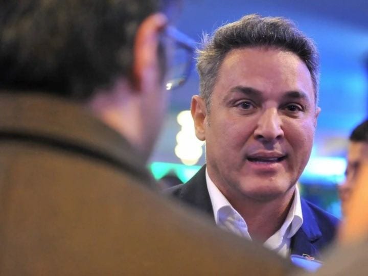 Derrota de Flávio Bolsonaro impõe ajuste nos planos de Zucco para o RS - https://tapejaraagora.com.br/derrota-de-flavio
