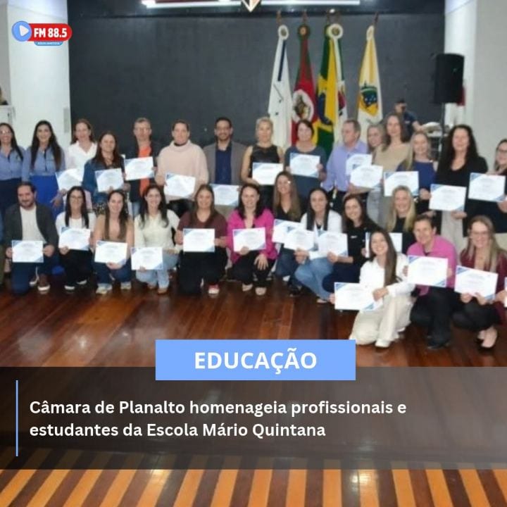 Câmara de Planalto homenageia escola por resultados no IMERS e IDEB