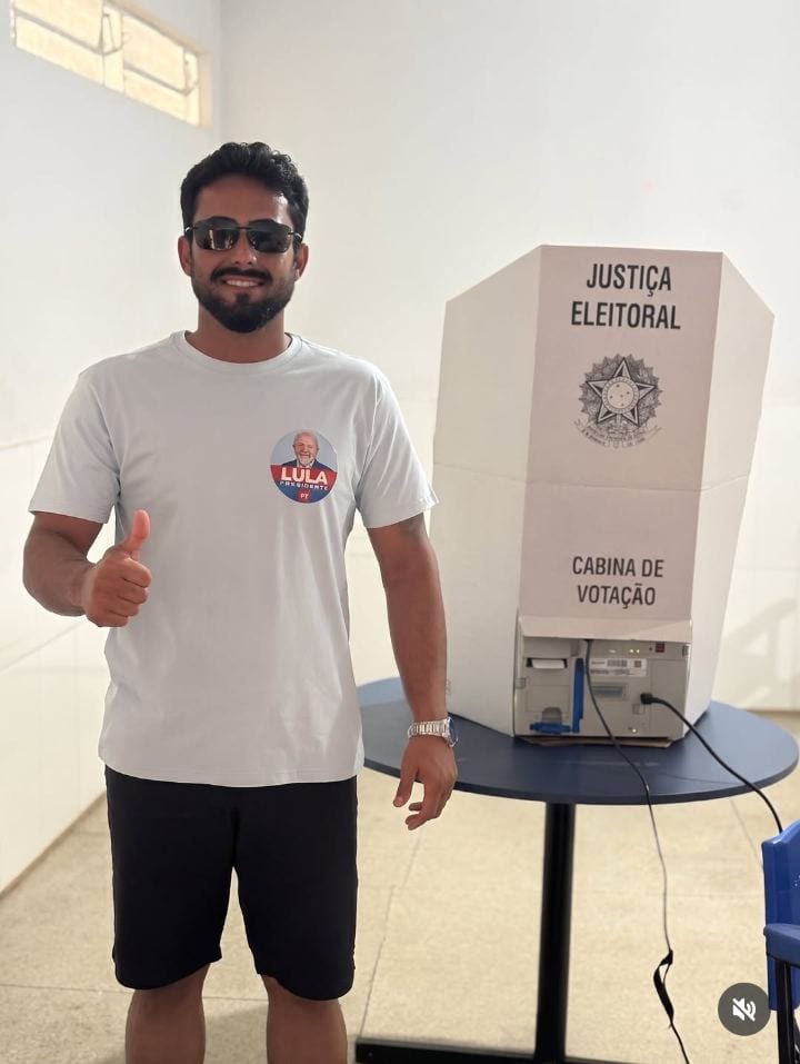 ACIMA DE QUALQUER DISPUTA POLÍTICA, ESTÁ A DEMOCRACIA!