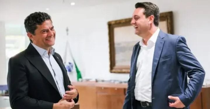 Ratinho Junior oficializa transição de governo e define regras para nova gestão do Paraná