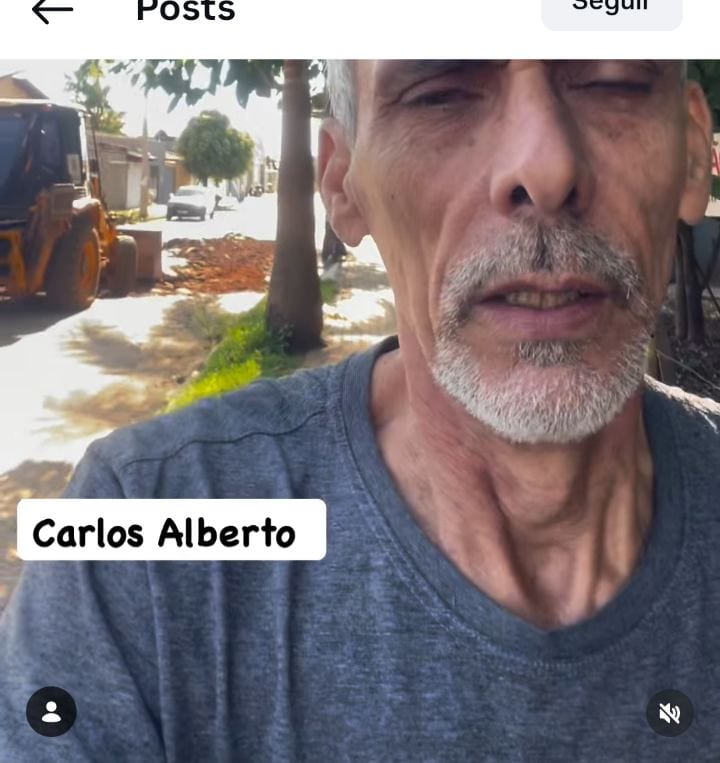 Prefeitura trabalha na rua RP 01, esquina com Mato Grosso, por buracos e água