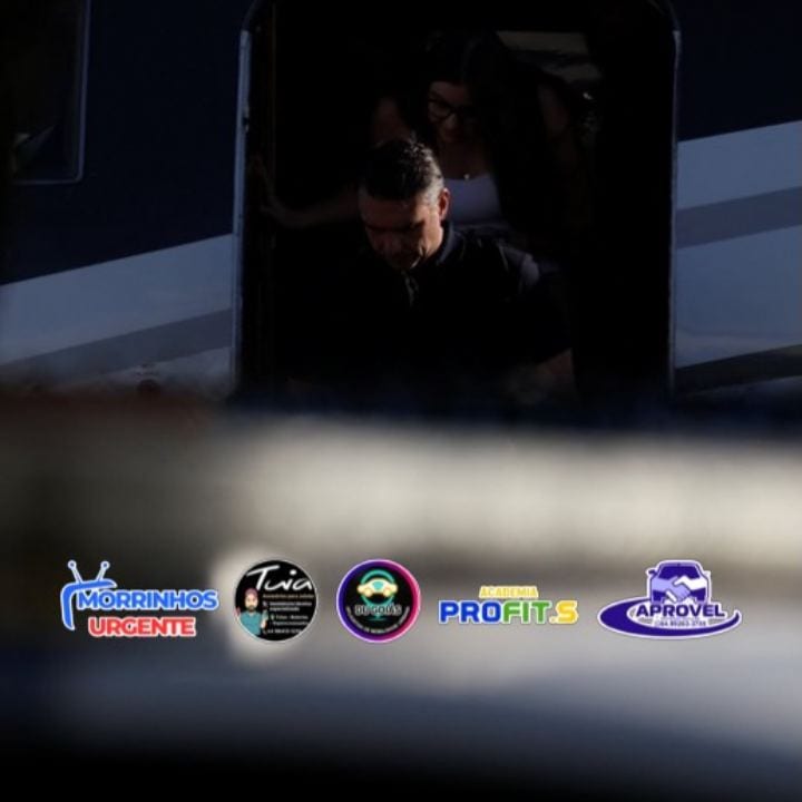 Flávio Bolsonaro chega aos Estados Unidos após viagem que evitou o espaço aéreo brasileiro
