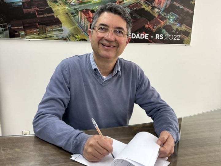 LEI DA ESCOLA DE GESTÃO PÚBLICA DE SOLEDADE (EGPS) É SANCIONADA NO DIA DO SERVIDOR PÚBLICO