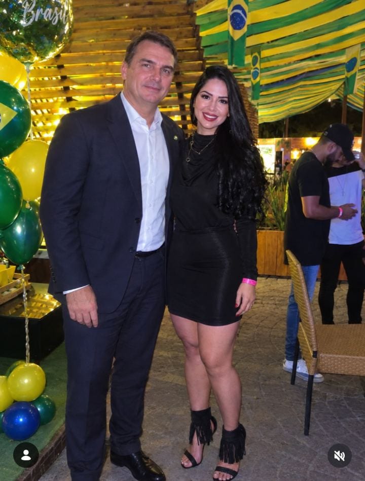 22 Tenho minhas convicções, faço minhas escolhas e não abro mão de respeitar quem pensa diferente.