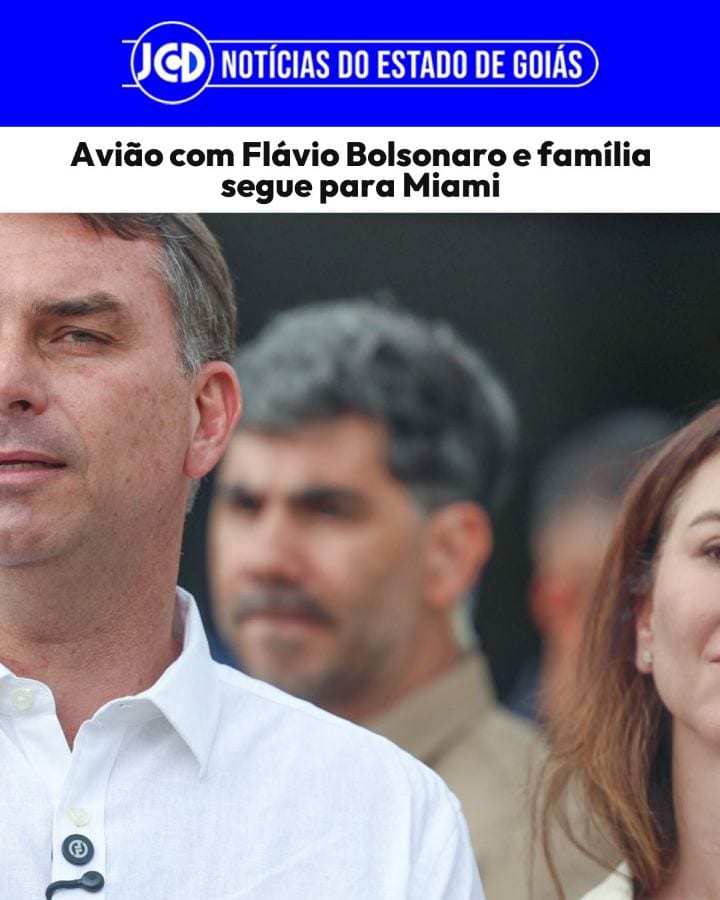 Avião com Flávio Bolsonaro e família segue para Miami