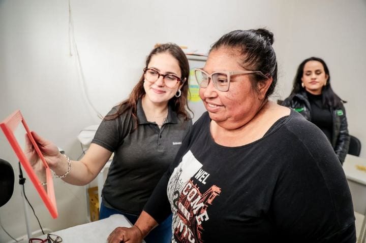 SAÚDE l Projeto Novo Olhar oferece óculos gratuitos a pacientes da ESF Jardim Primavera, em Cruz Alta