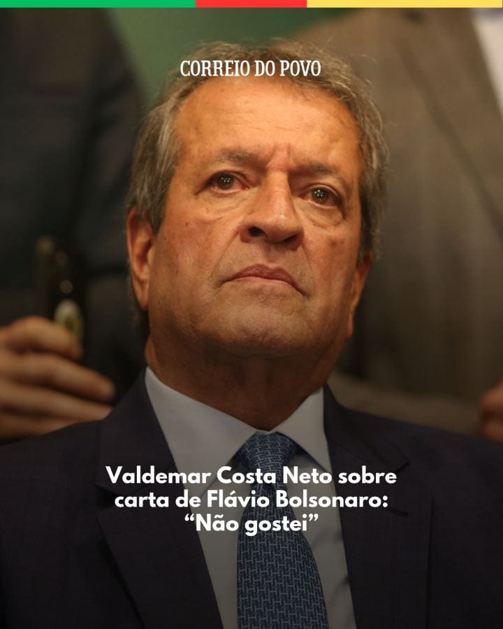 A caminho de uma reunião com o ex-presidente Jair Bolsonaro, o comandante do PL, Valdemar Costa Neto, falou breve mente