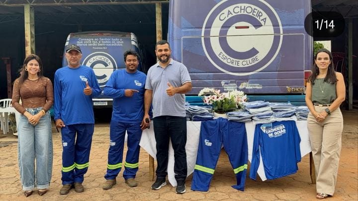 Hoje foi realizada a entrega de uniformes para todos os servidores da Garagem Municipal de Cachoeira de Goiás, uma inici