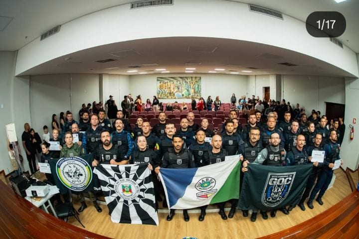 Ocorreu neste sábado (24), a formatura do primeiro Curso de Condutor de Cães de Polícia da GMNH!