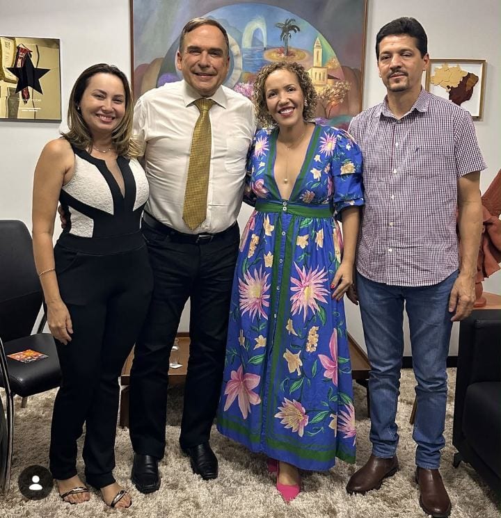 Hoje realizamos uma visita institucional ao @sandromabeloficial, prefeito de Goiânia, representando o Sindicato Rural de