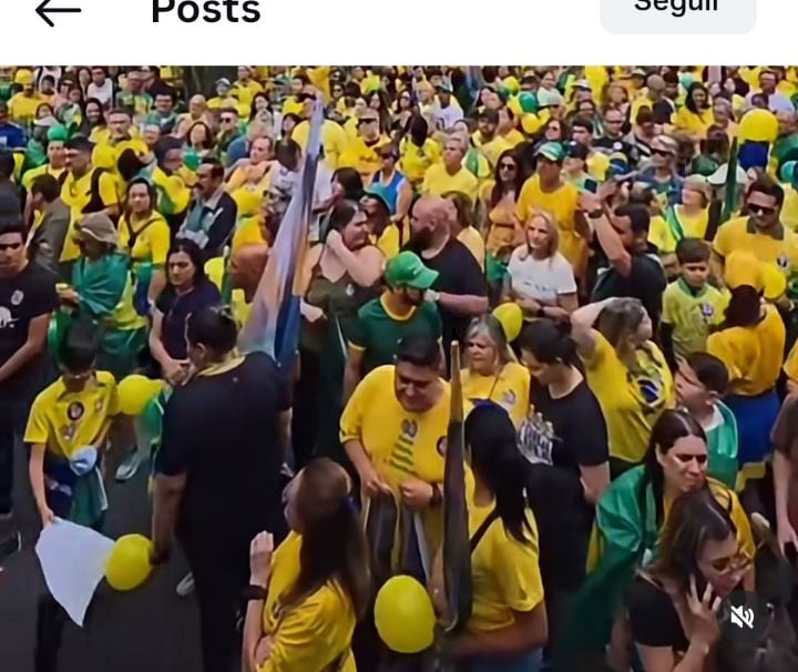 Pro‑Flávio Bolsonaro reúne apoiadores no Parque Vicentina Aranha, em São José