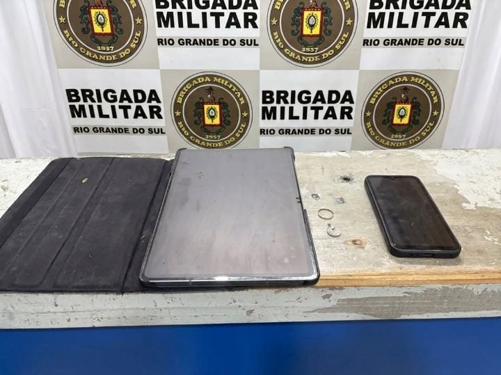 Assalto à casa do prefeito de Balneário Pinhal termina com quatro presos e um adolescente apreendido