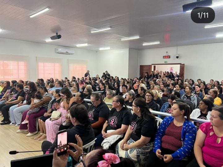 ENCONTRO DE MULHERES EM MANOEL RIBAS FECHA PROGRAMAÇÃO DO OUTUBRO ROSA