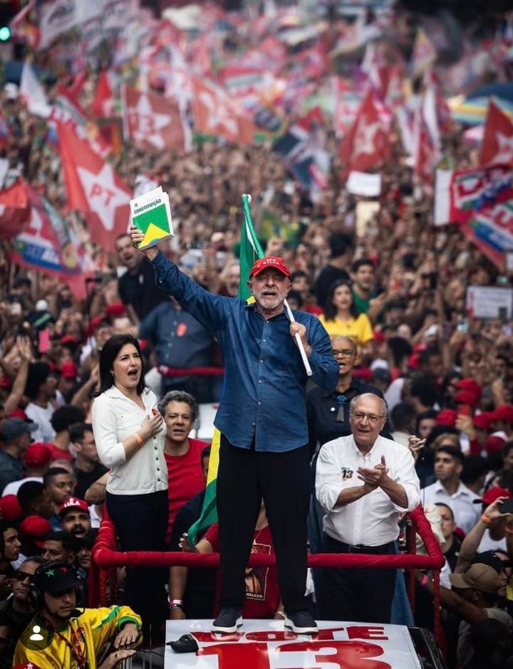 ELEIÇÕES 2026 | LULA É REELEITO PRESIDENTE PELA QUARTA VEZ | Luiz Inácio Lula da Silva (PT) foi reeleito presidente da R