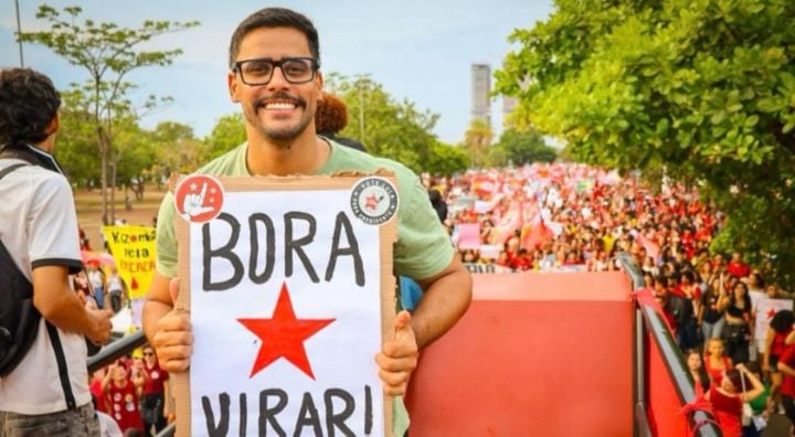 A pista do antigo aeroporto de Palmas recebe neste sábado, 24, às 16 horas, uma passeata em apoio à reeleição do preside