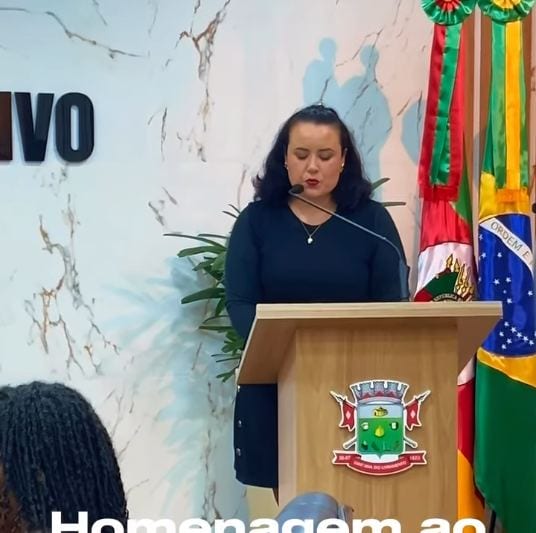 Hoje, a Câmara Municipal de Vereadores prestou uma homenagem especial à Sra.
