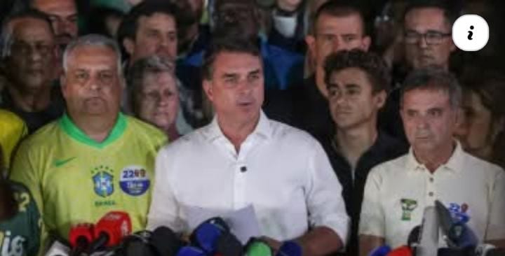 Após anunciar que buscaria a anulação das eleições, senador decidiu contestar a vitória do petista por suposto abuso de