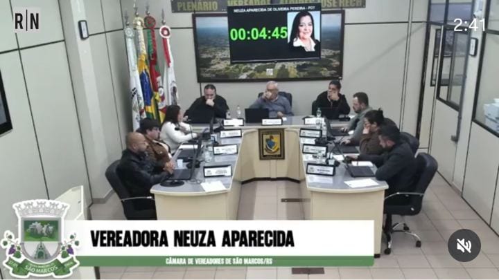 Vereadora Neuza Aparecida destaca importância de cidadãos imigrantes e participação de estudantes em sessão da Câmara de