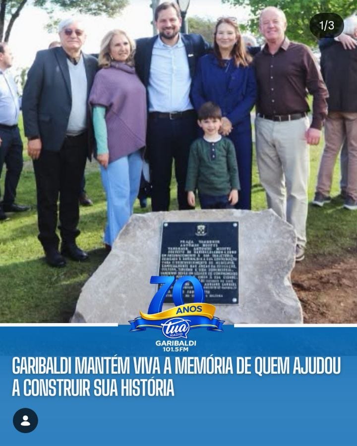 Na tarde de segunda-feira (26), a Prefeitura realizou o descerramento da placa que denomina Praça Vandenir Antônio Miott
