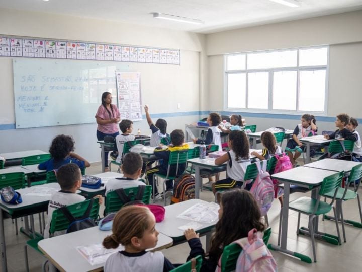 #Educação SÃO SEBASTIÃO INSTITUI POLÍTICA MUNICIPAL DA ALFABETIZAÇÃO COM ACOMPANHAMENTO ESPECIALIZADO
