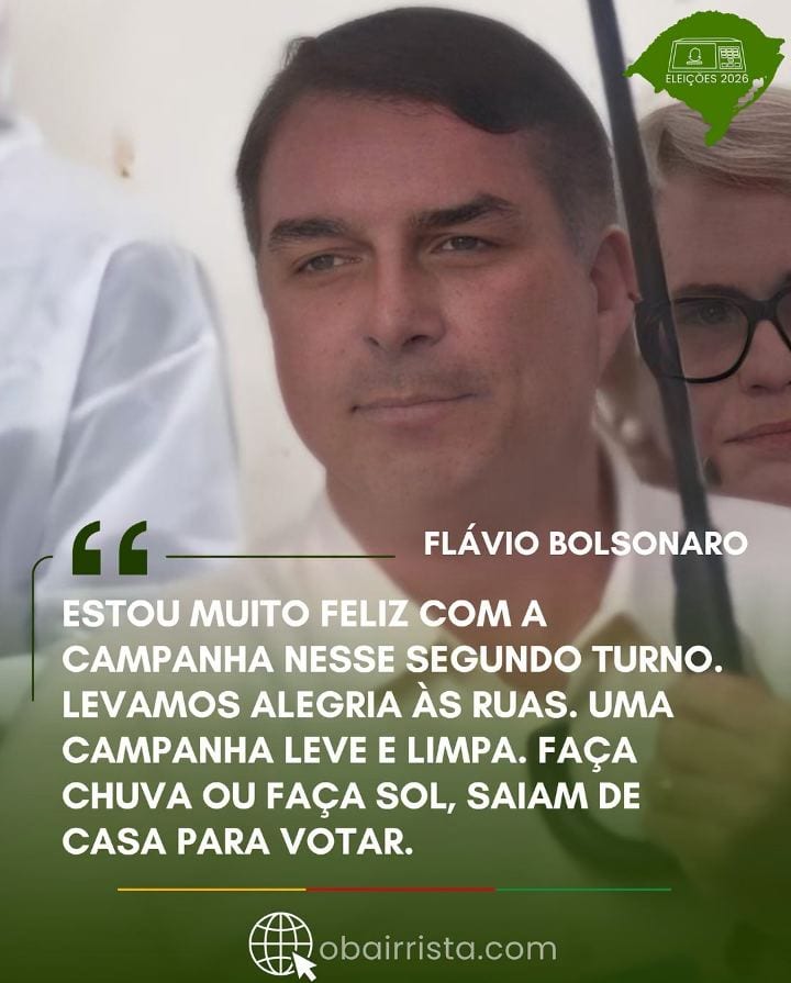 Acompanhado da esposa, da mãe e do governador eleito do RJ, Douglas Ruas, o senador Flávio Bolsonaro votou nesta manhã n