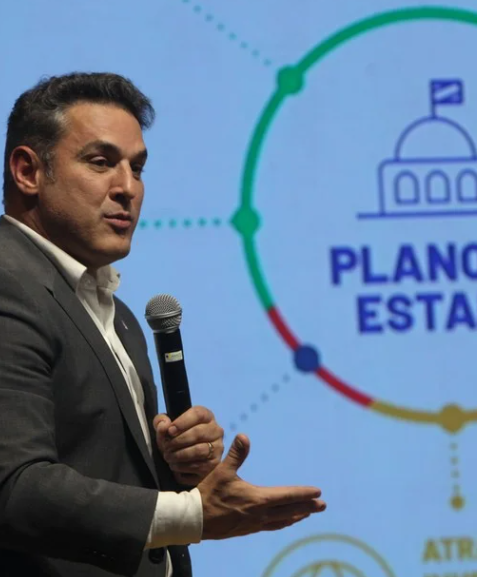Zucco propõe concursos, modernização de carreiras e valorização por resultados