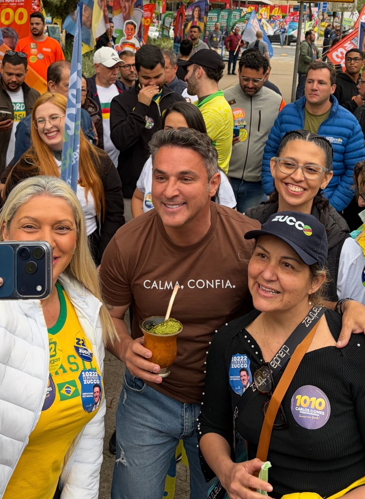 Zucco, Van Hattem e Sanderson fazem campanha no entorno do Parcão
